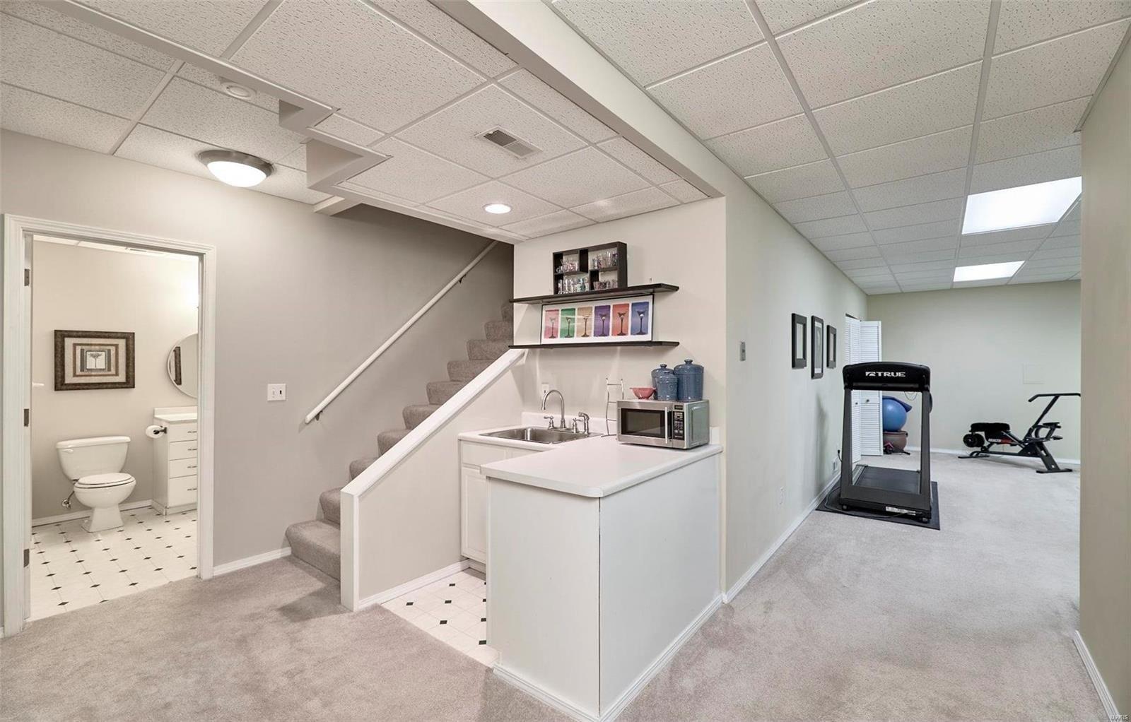 Arbor Pointe Dr, Manchester, MO 63088