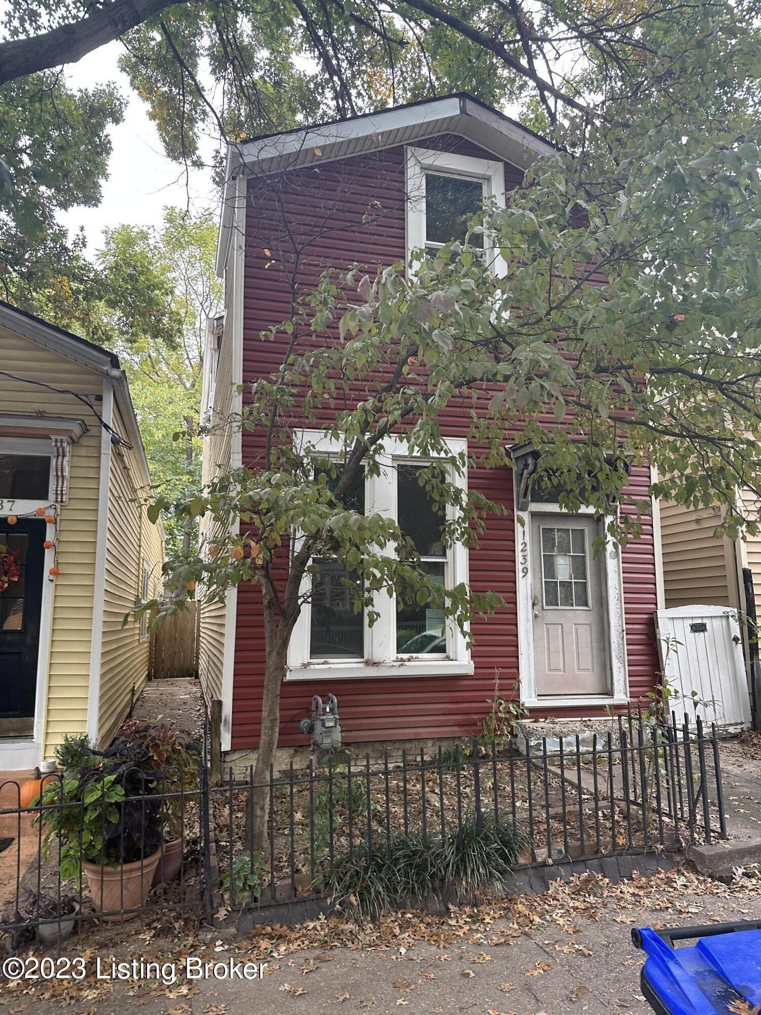 Hull St, Louisville, KY 40204