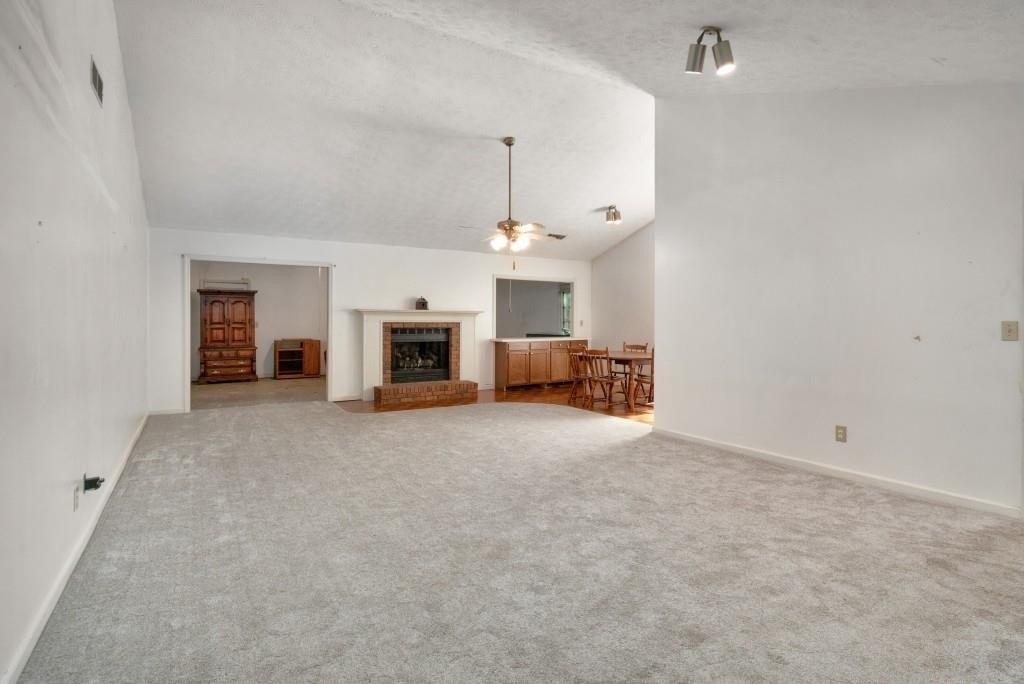Westover Trce Nw, Acworth, GA 30102
