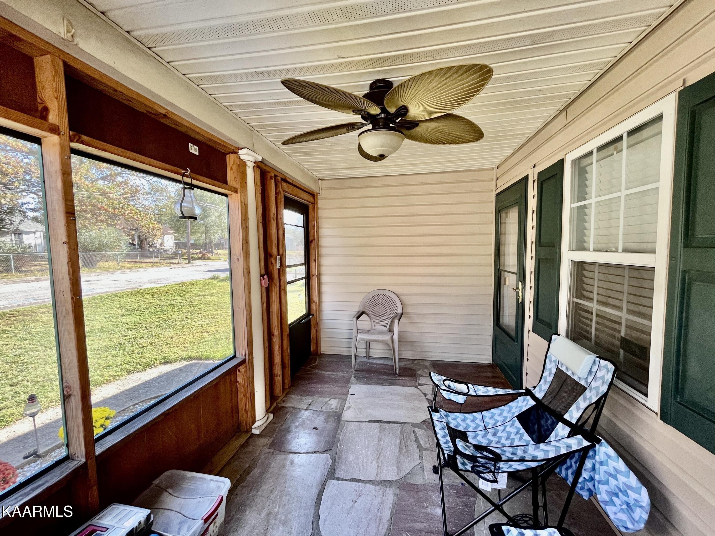 Monroe Ave, Maryville, TN 37804