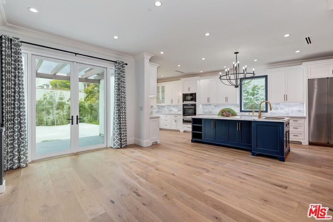 S Clark Dr, Los Angeles, CA 90035