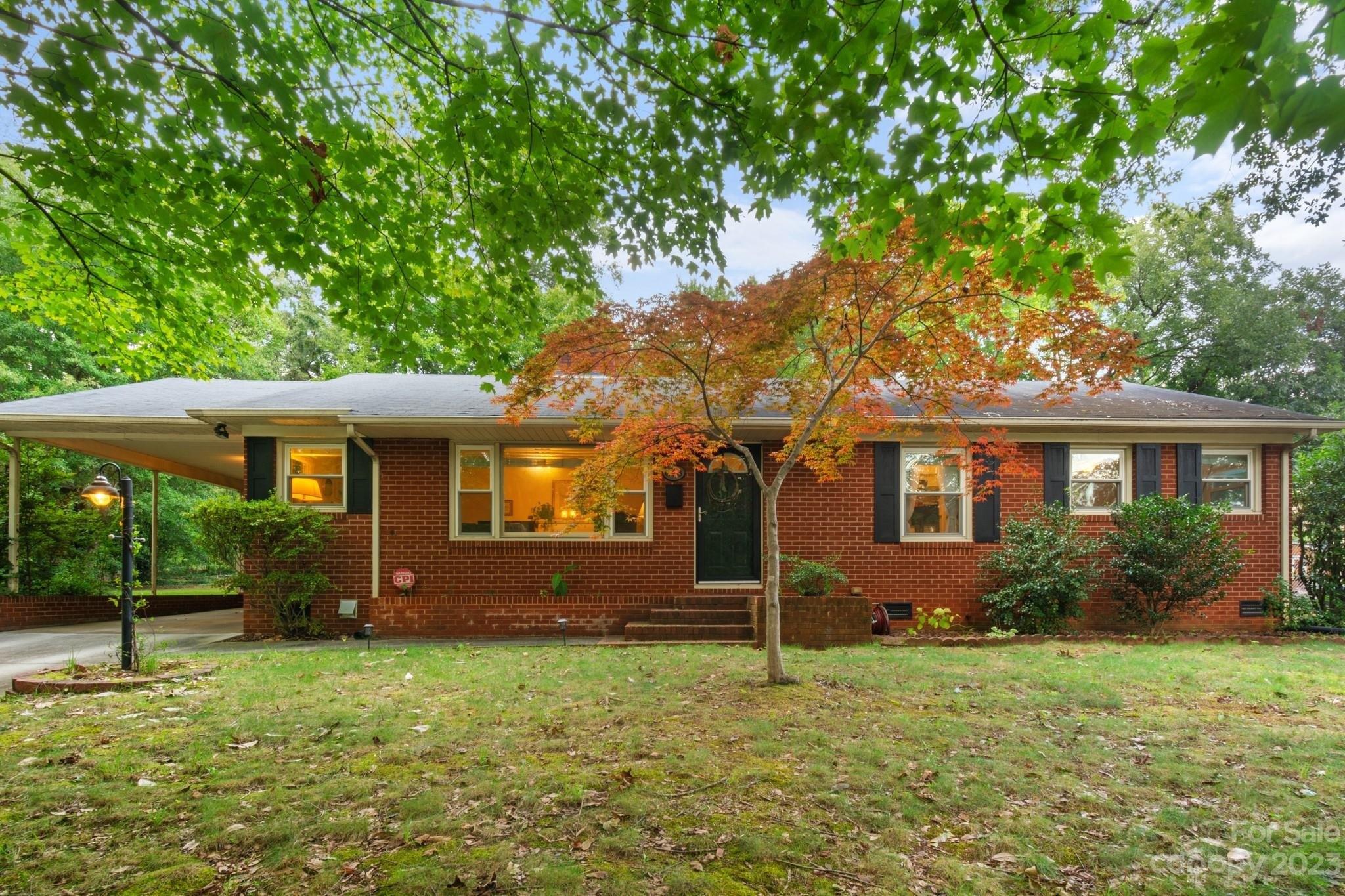 Seneca Pl, Charlotte, NC 28210