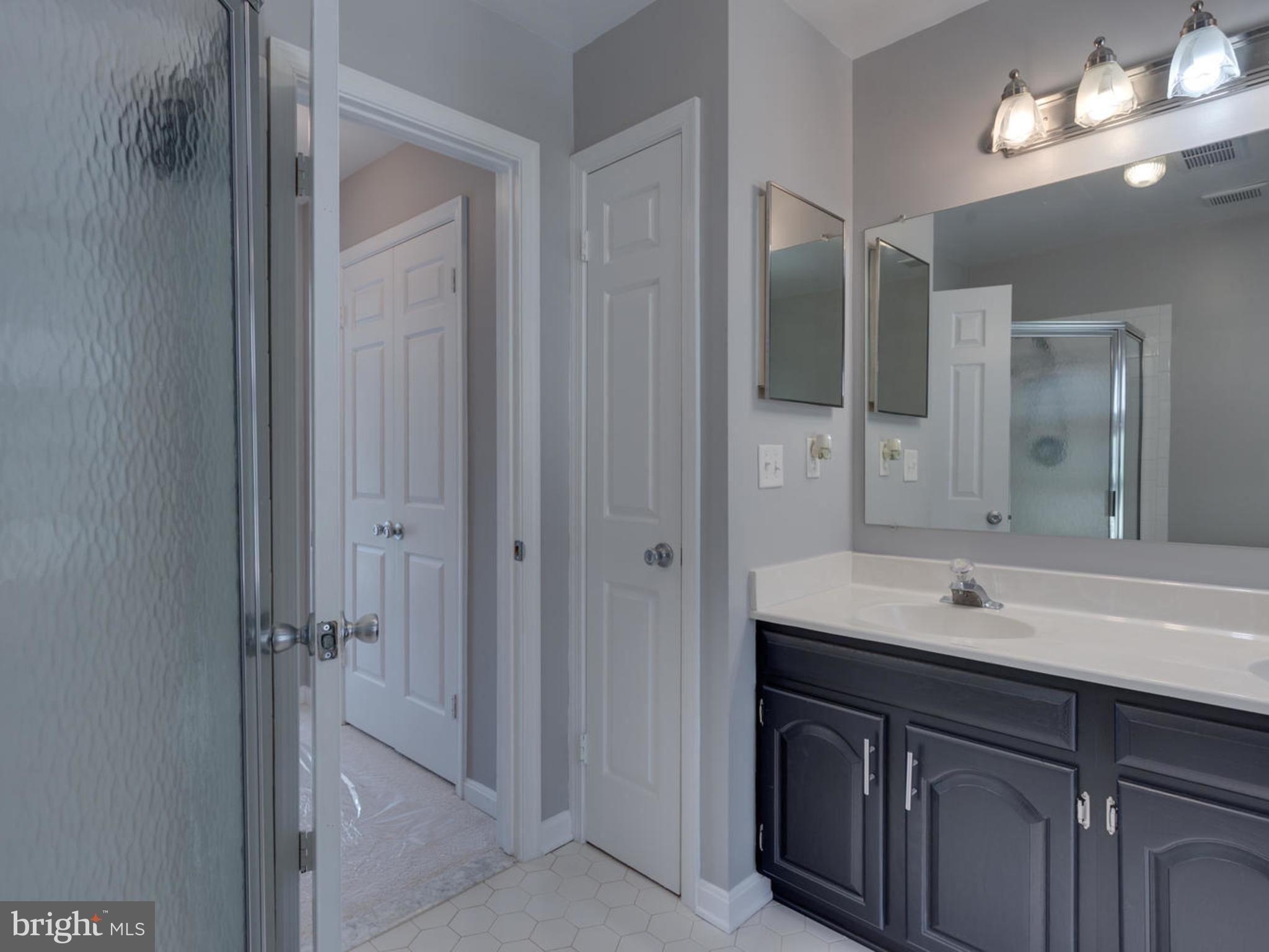 Castlebridge Ln, Woodbridge, VA 22193