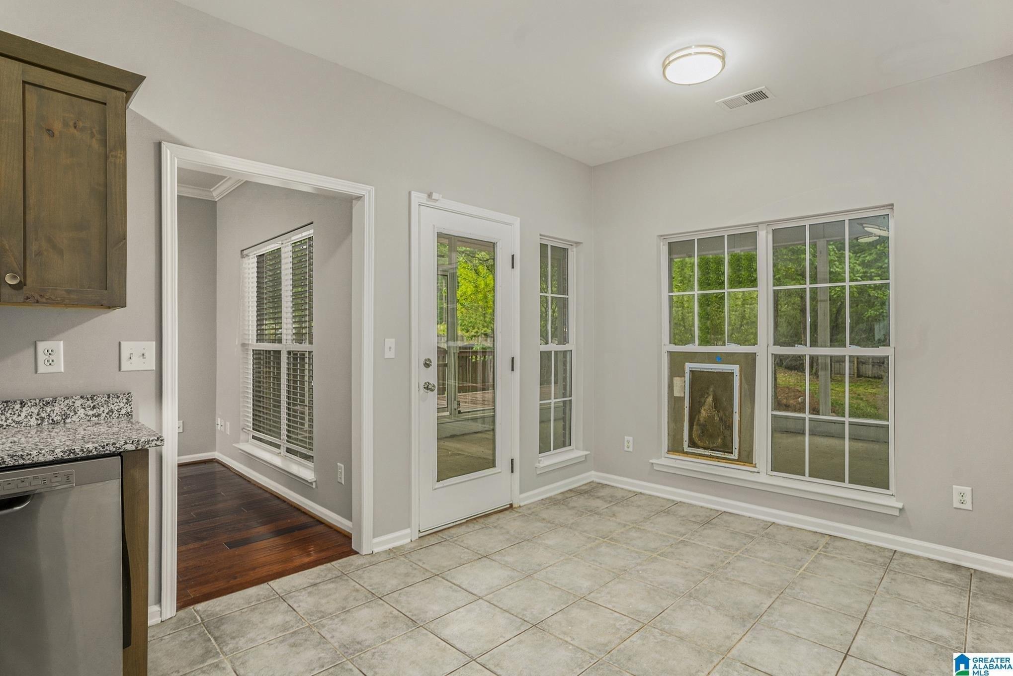 Wynlake Cir, Alabaster, AL 35007
