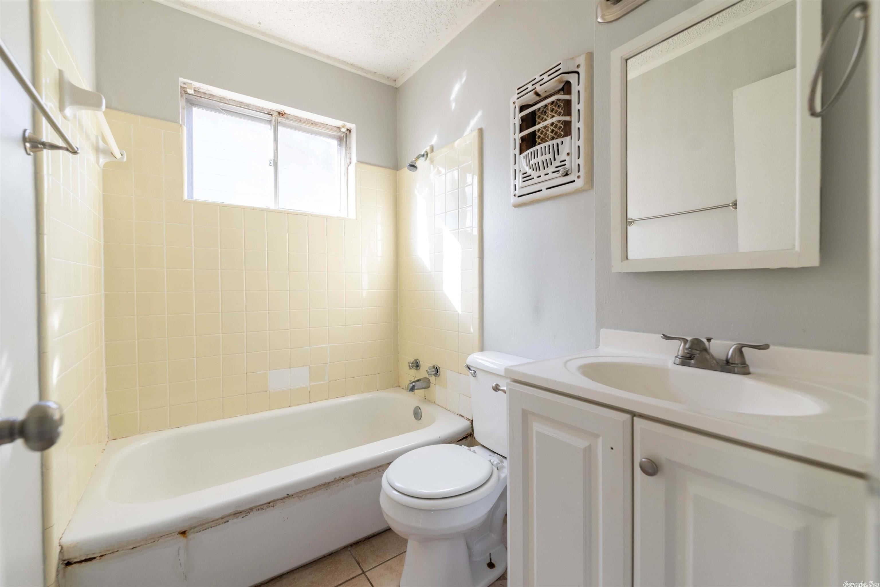W Windsor Dr, Little Rock, AR 72209