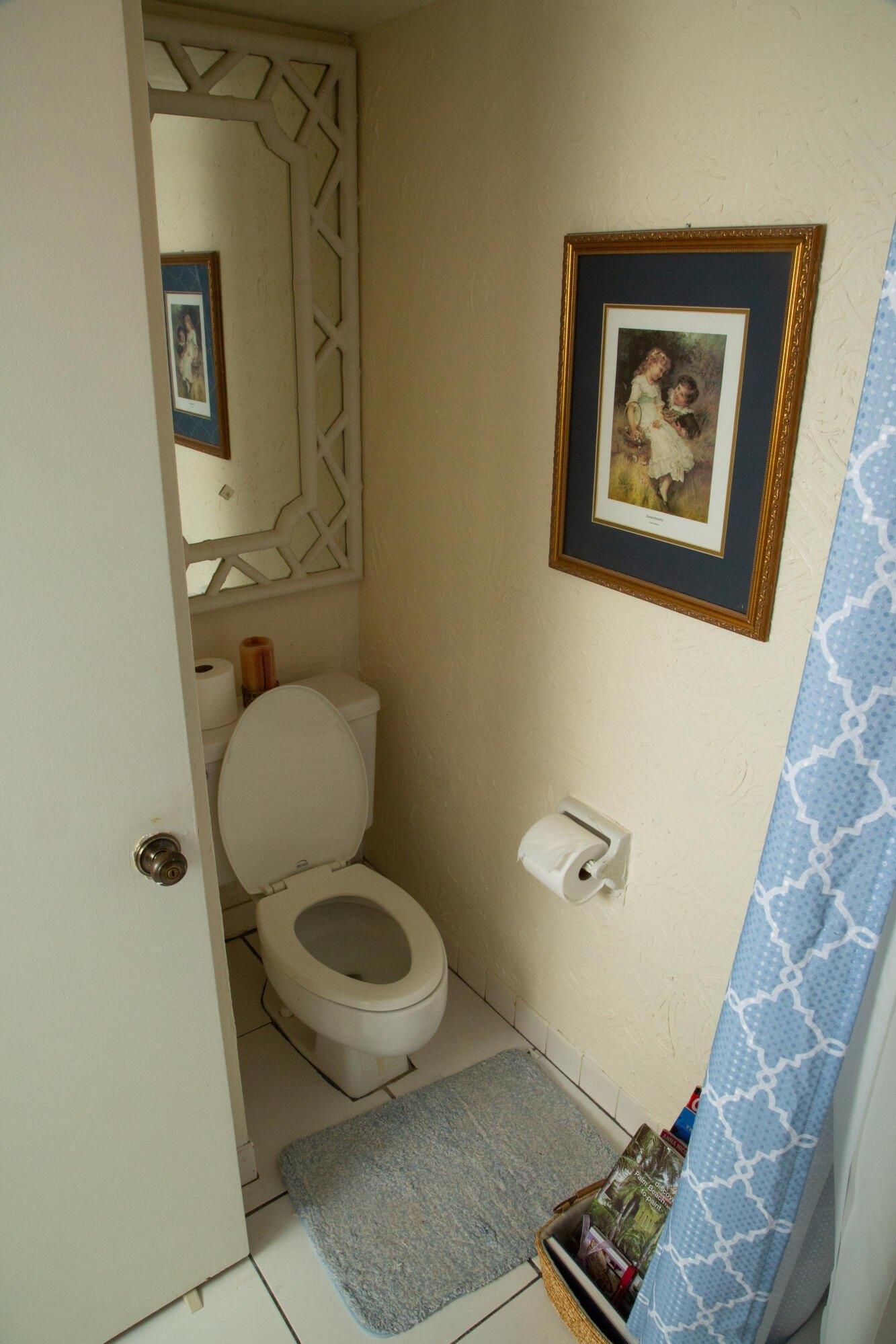 Woodland Rd, Palm Springs, FL 33461