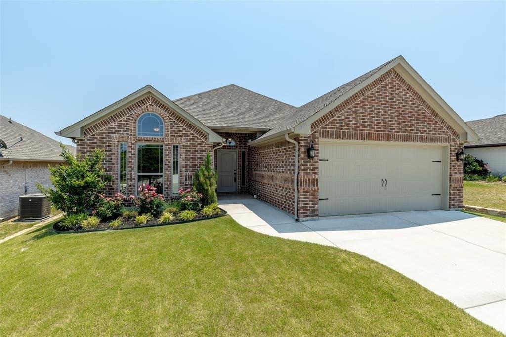 Town Creek Cir, Weatherford, TX 76086