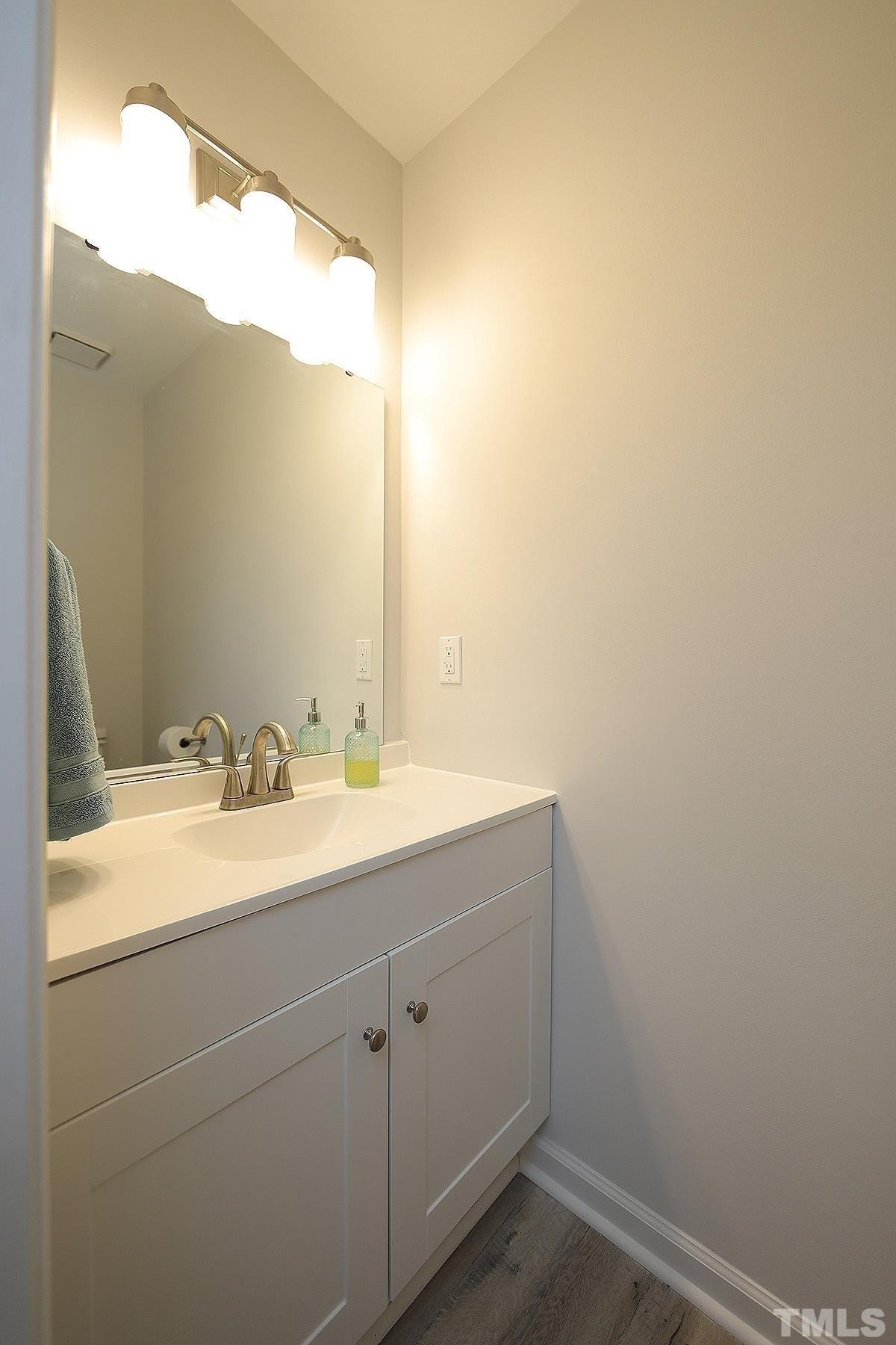 Silverberry Ct, Cary, NC 27513