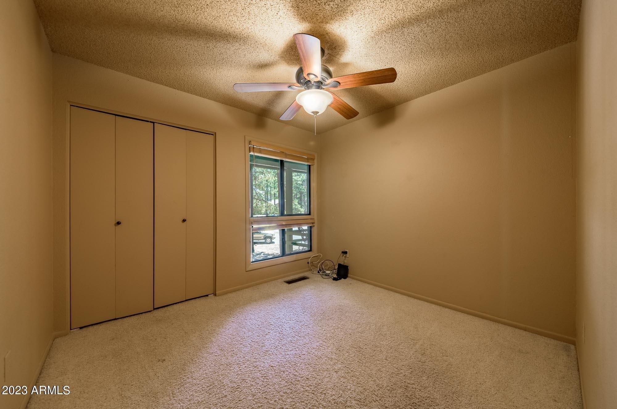 E Winged Foot Ln, Flagstaff, AZ 86004