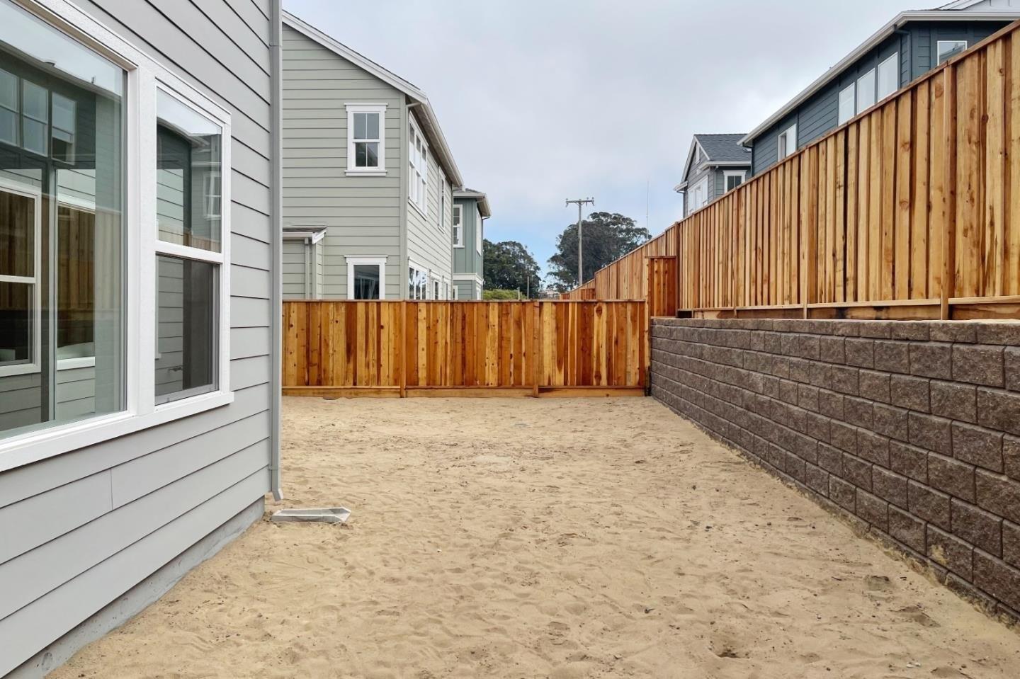 Wharf Terrace Cir, Marina, CA 93933