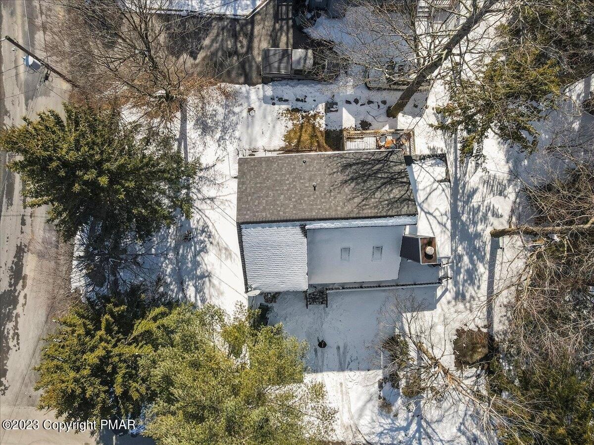Forest Dr, Tobyhanna, PA 18466