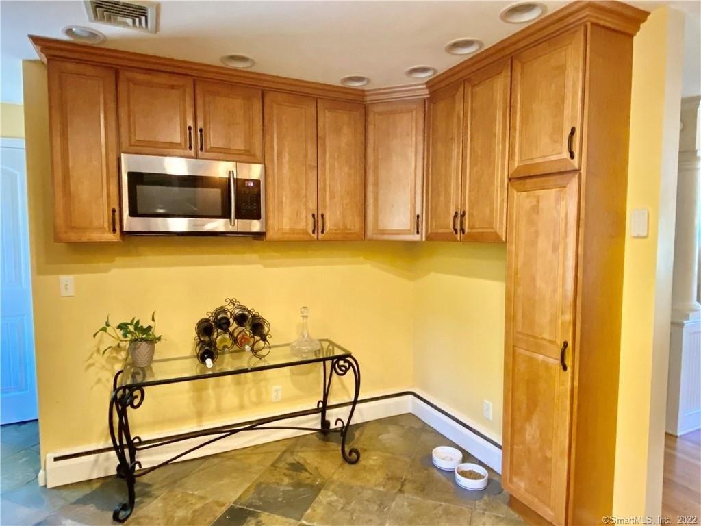 Jourdan Rd, Branford, CT 06405