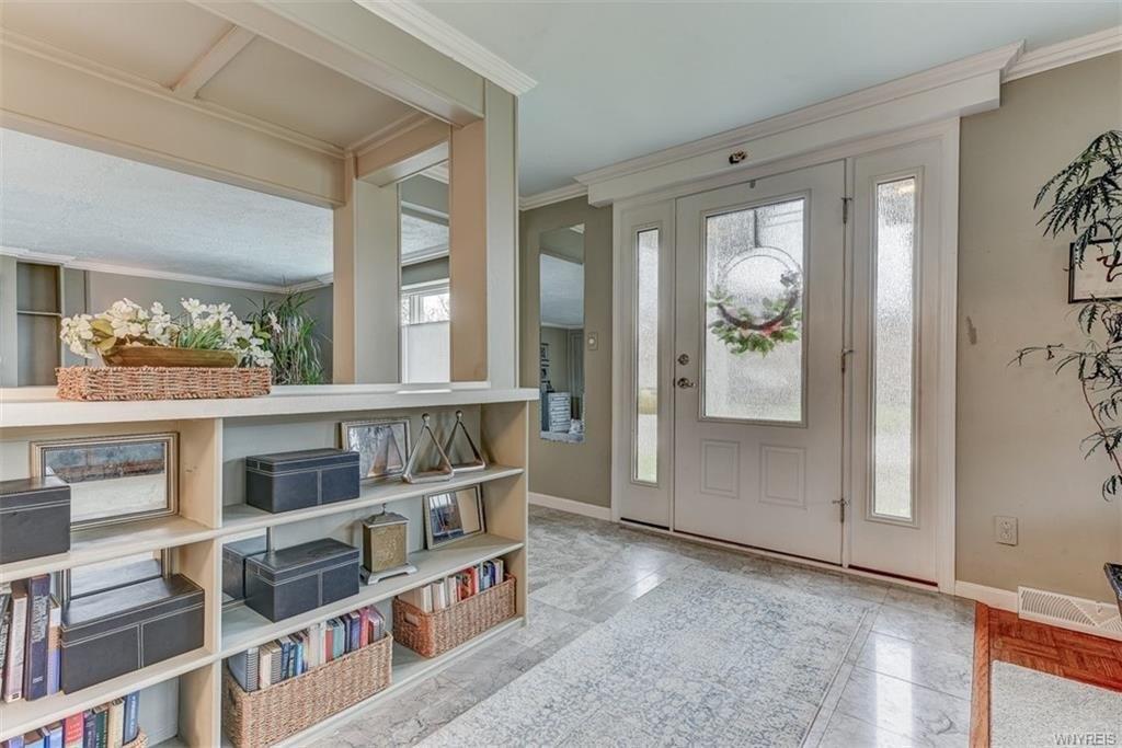 Brentwood Dr, Buffalo, NY 14227