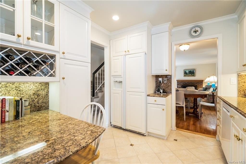 Greenway Ln, Rye Brook, NY 10573