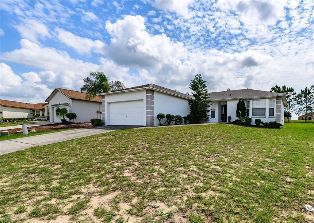 Ashley Loop, Davenport, FL 33837