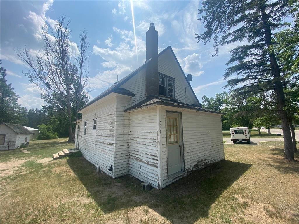 1st St Ne, Menahga, MN 56464