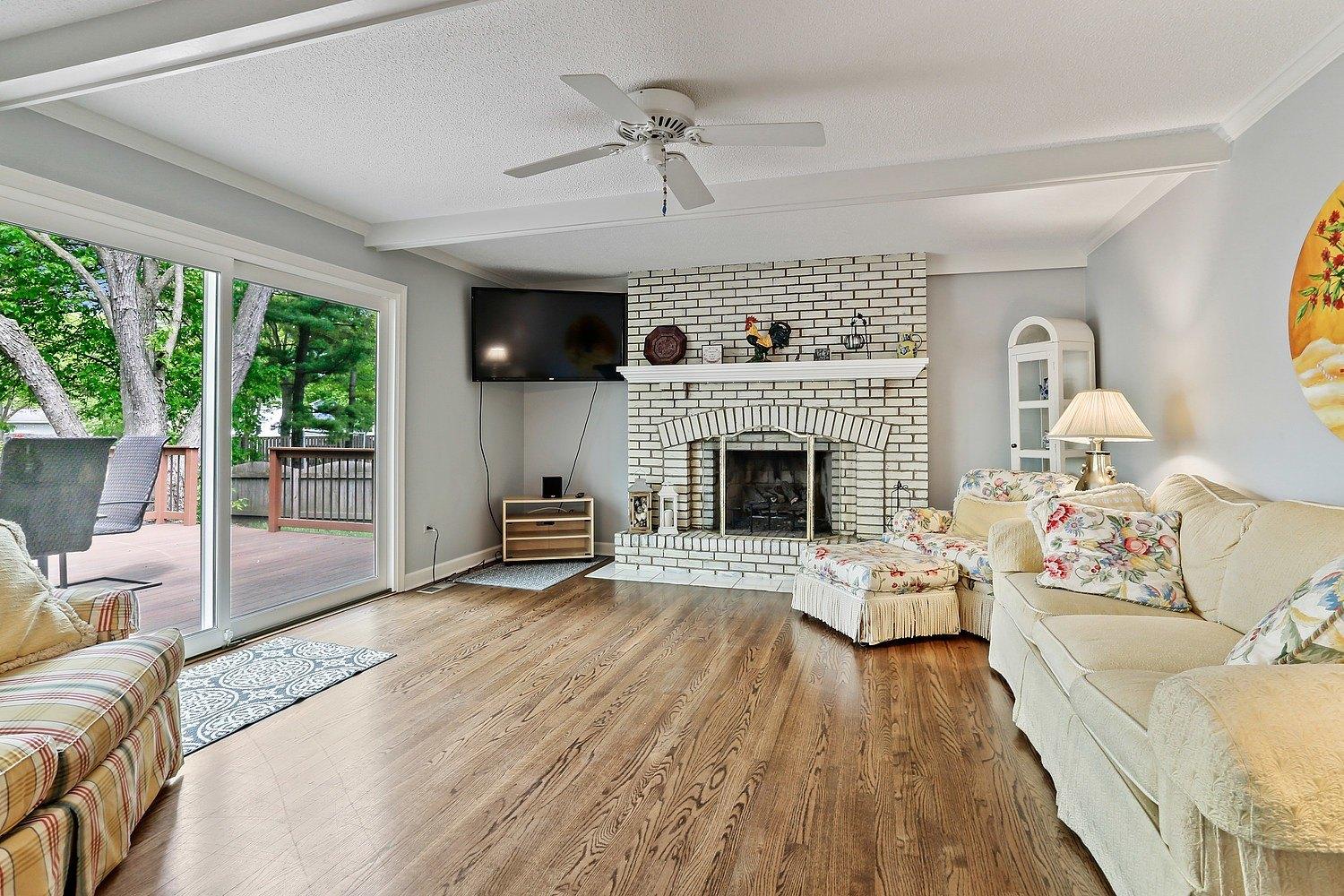 Potomac Ave, Naperville, IL 60565