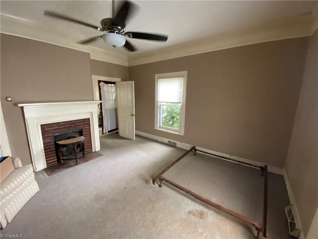 W Church St, Mount Airy, NC 27030