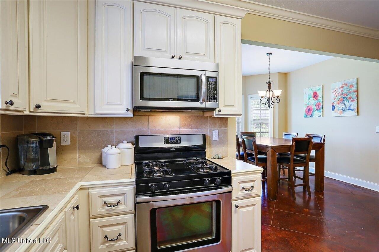 Flagstone Dr, Brandon, MS 39042