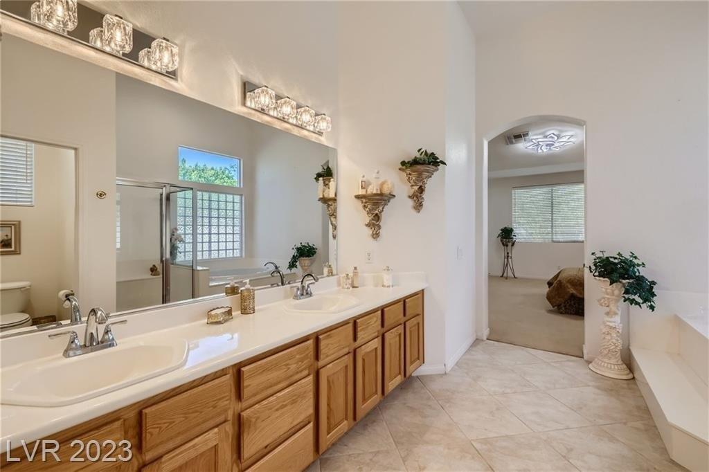 Silver Beach Dr, Henderson, NV 89052