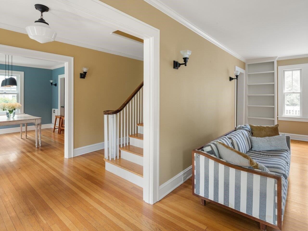 Henderson Ter, Burlington, VT 05401