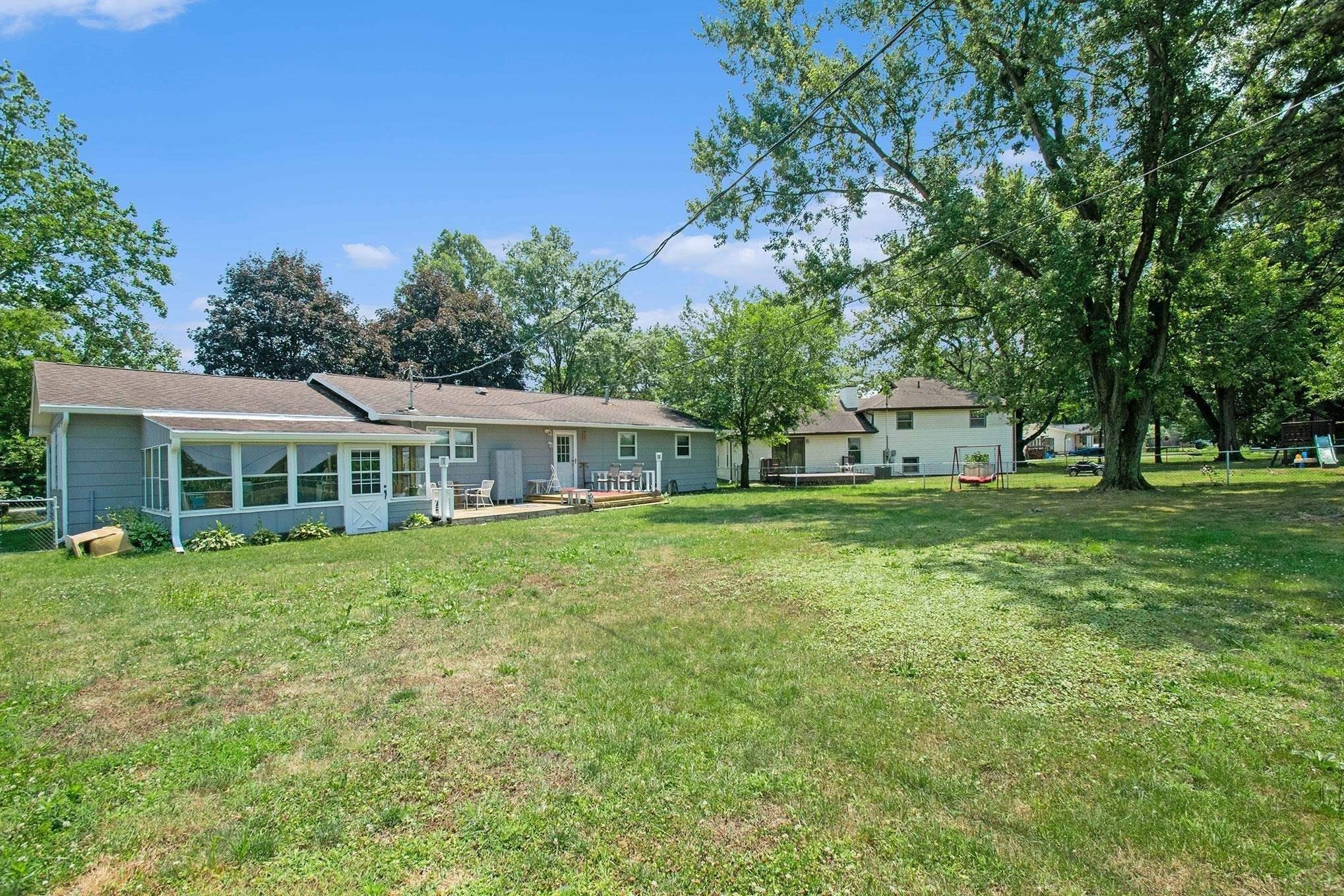 Sweetgum Rd, Rochester, IN 46975