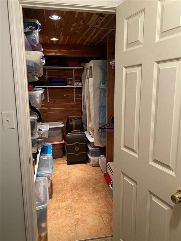 Parkside Dr, Warwick, RI 02888