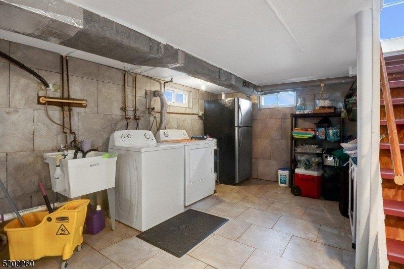 Washington Rd, Sayreville, NJ 08872