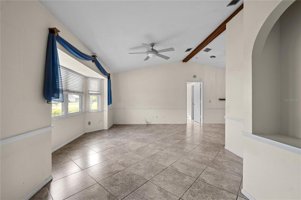 Columbus Ave, Port Charlotte, FL 33954