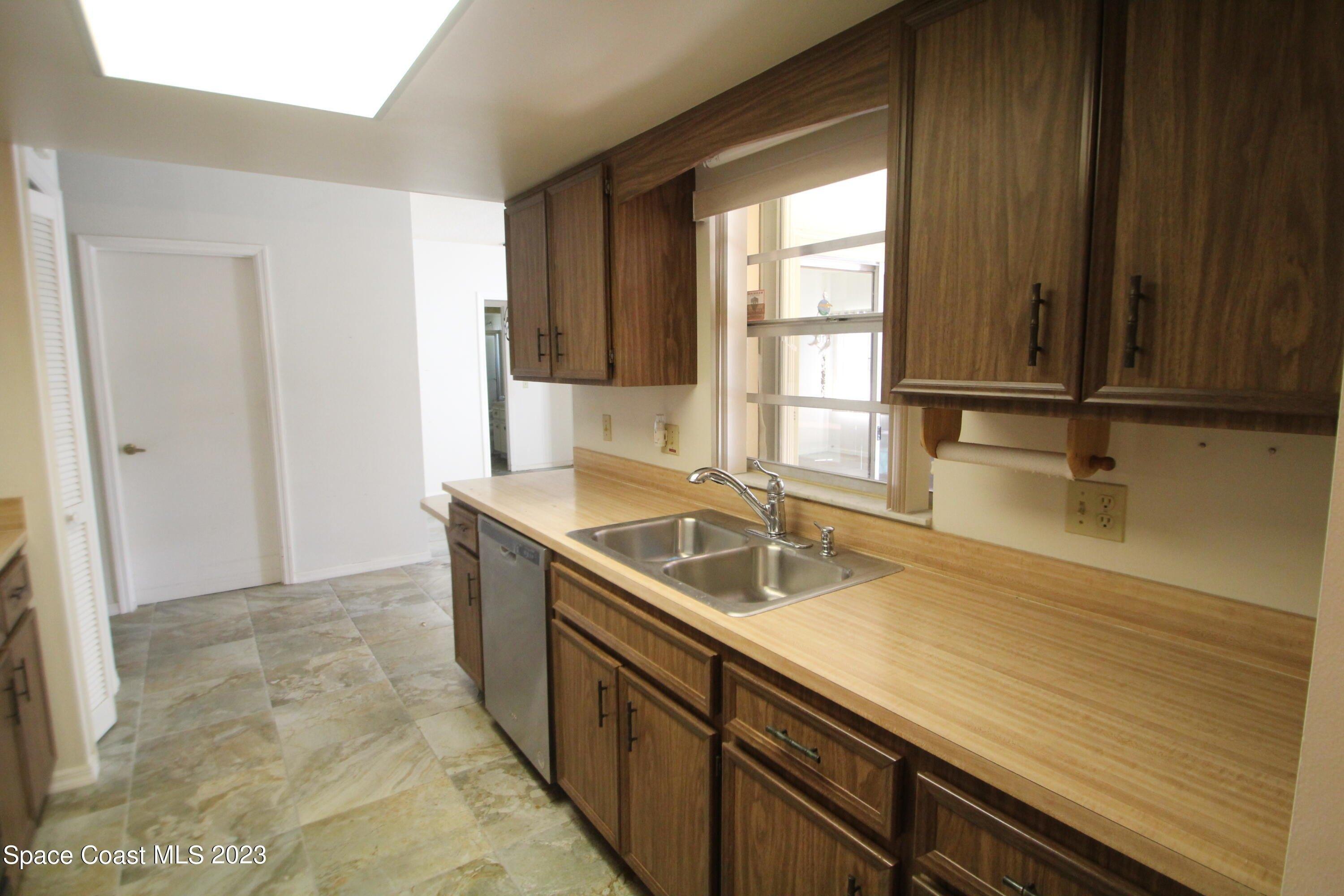 Homey Pl Ne, Palm Bay, FL 32907