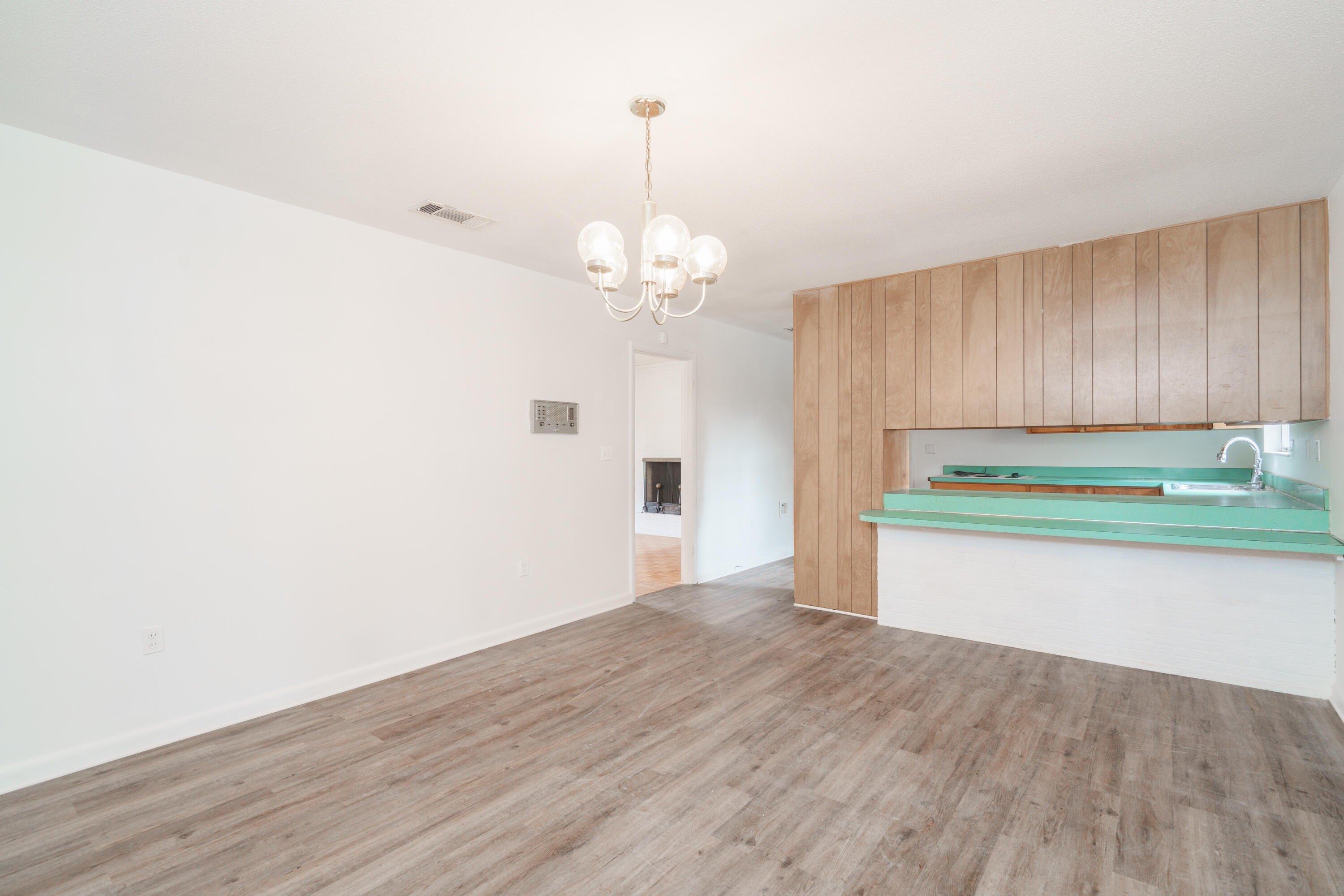 Leah Miller Dr Nw, Fort Walton Beach, FL 32548