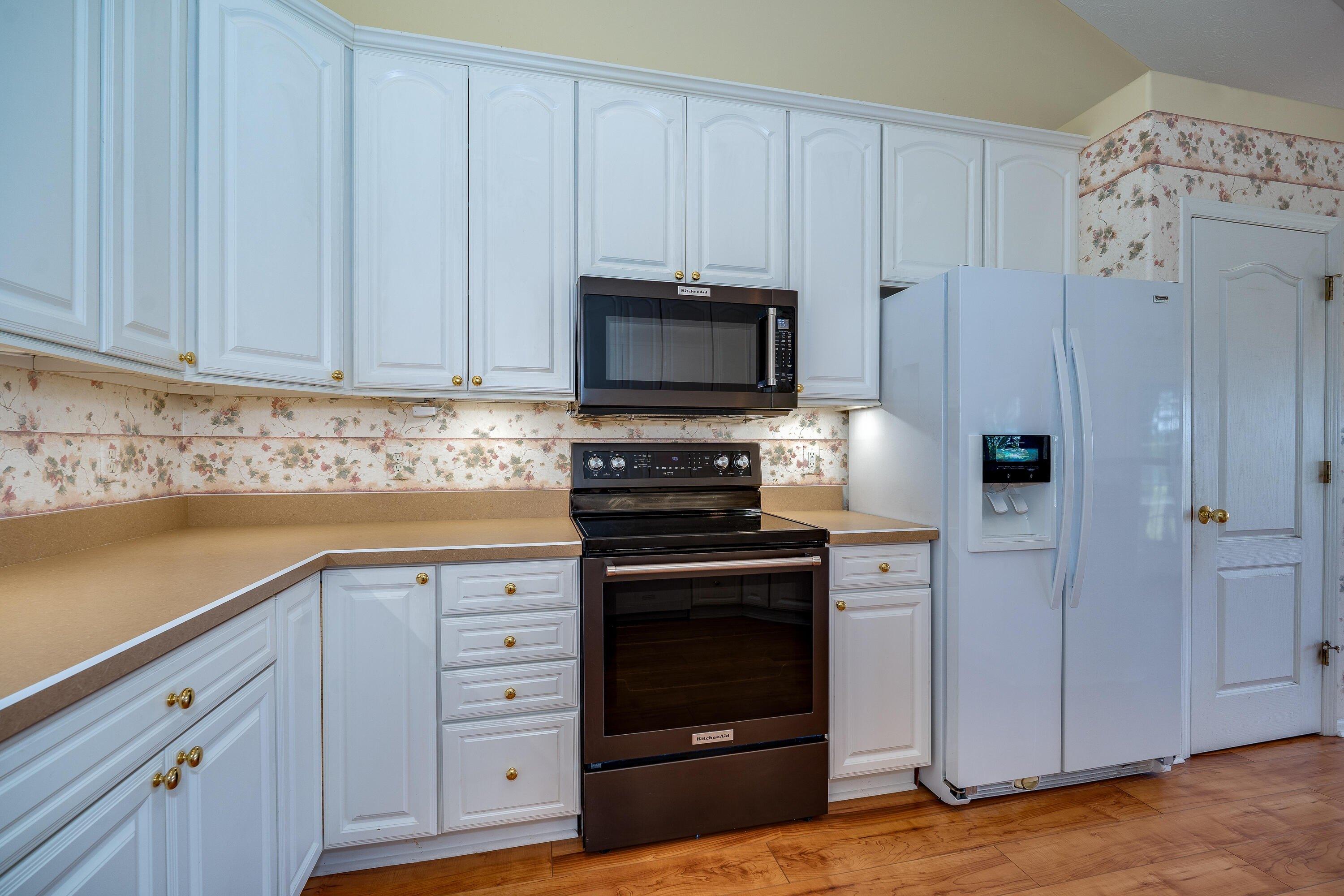 Primrose Ln, Fairborn, OH 45324