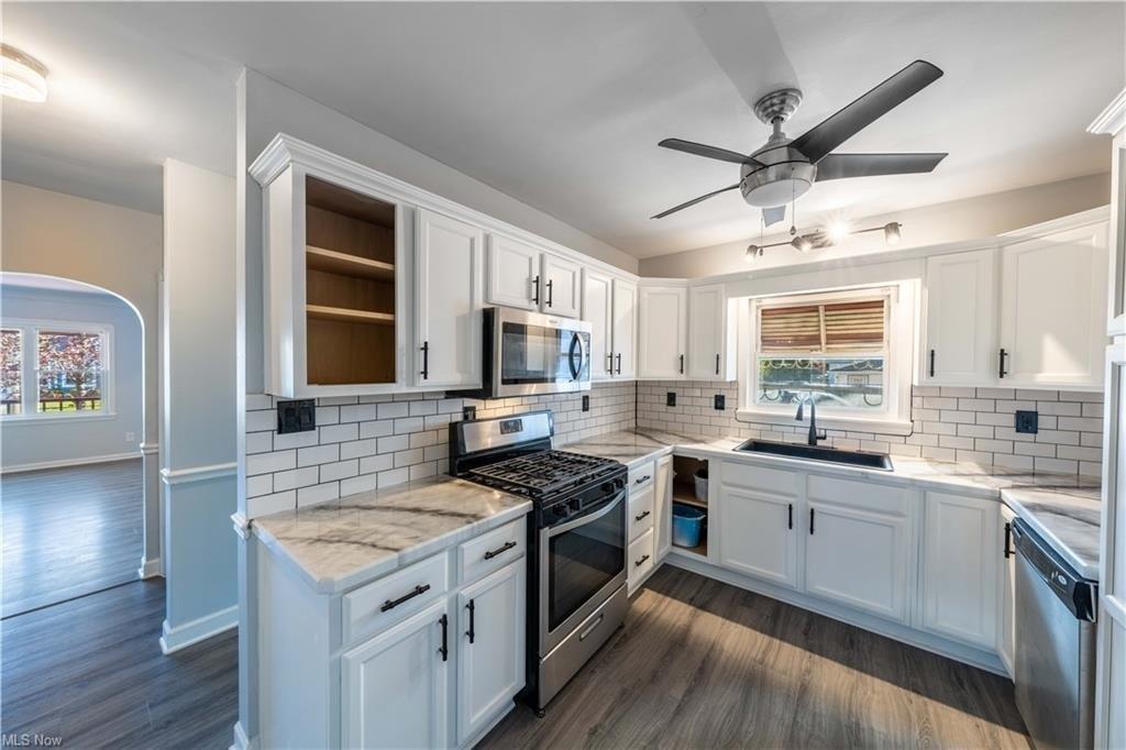 Stickney Ave, Brooklyn, OH 44144
