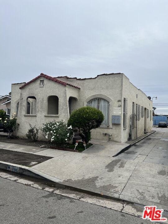 W 82nd St, Los Angeles, CA 90003