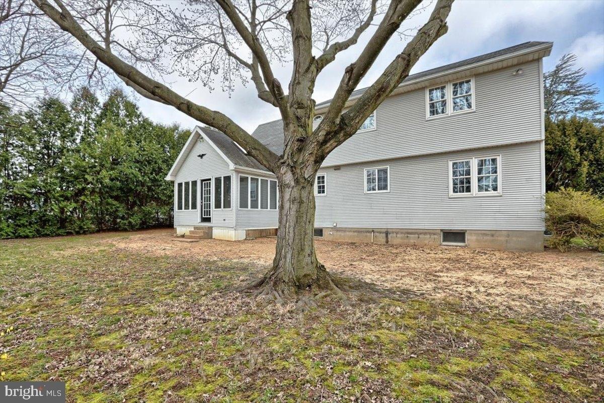 E Pine St, Palmyra, PA 17078