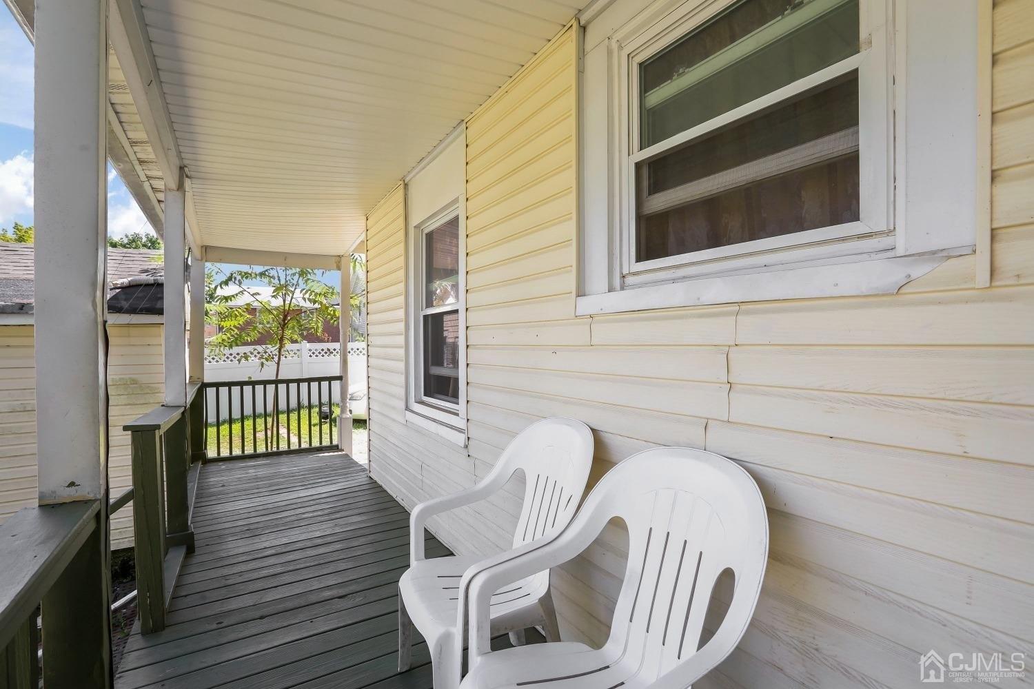 1st St, Keyport, NJ 07735