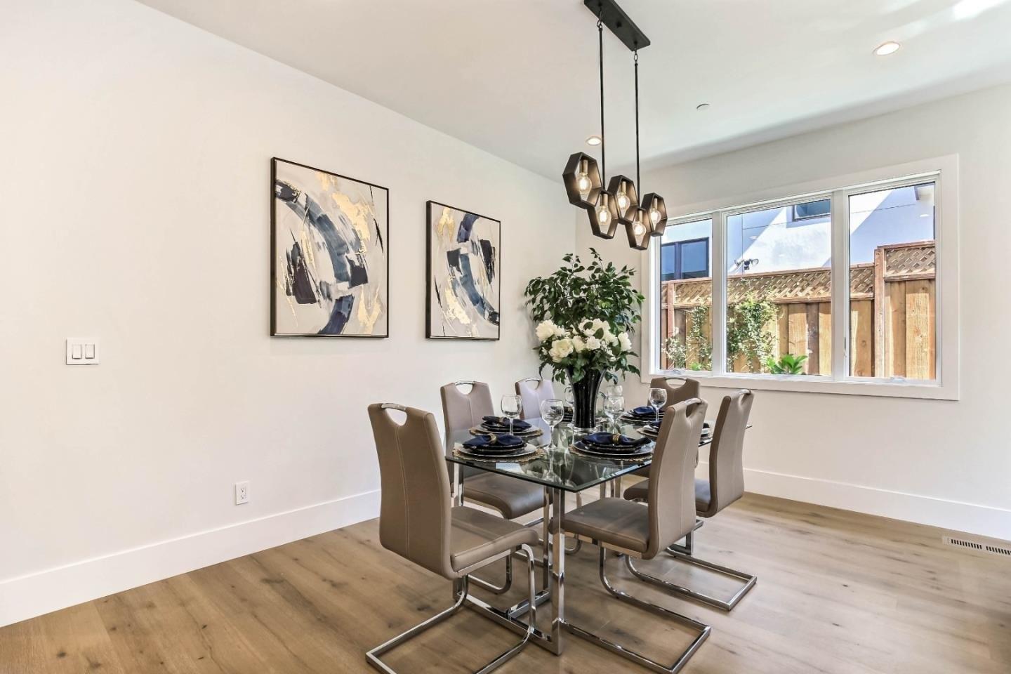 Lucky Ave, Menlo Park, CA 94025