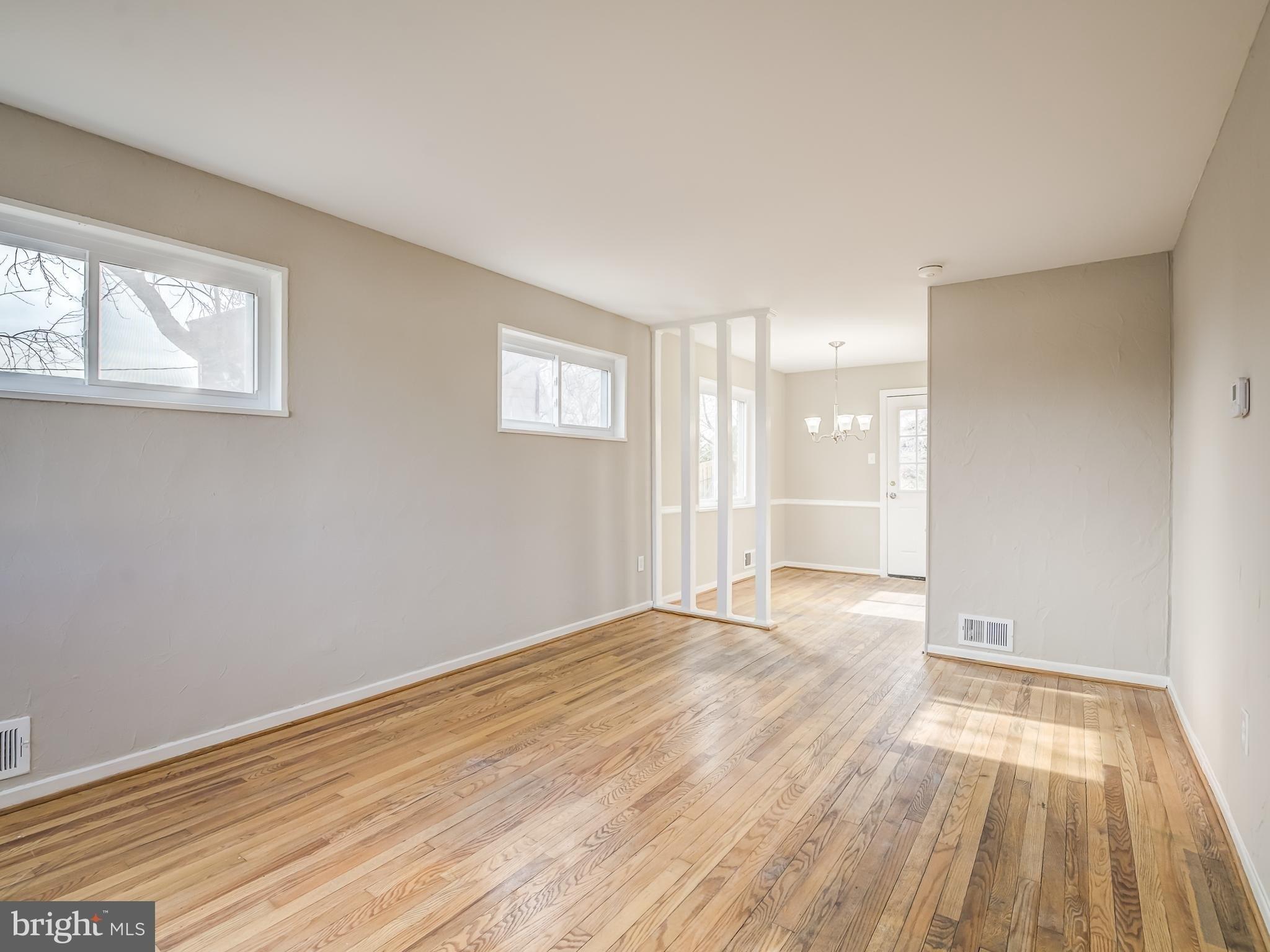 Glenridge Dr, Hyattsville, MD 20784