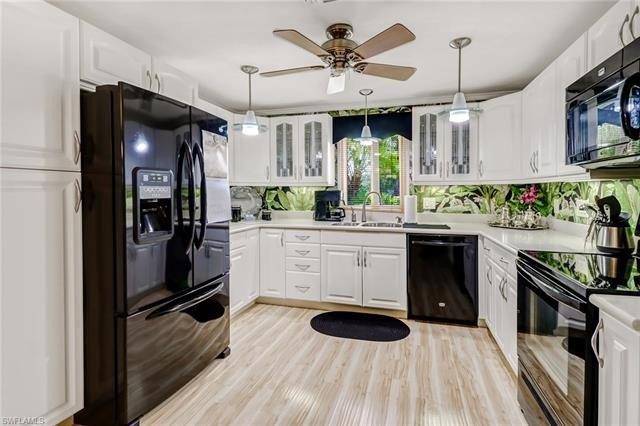 Charlemagne Blvd, Naples, FL 34112