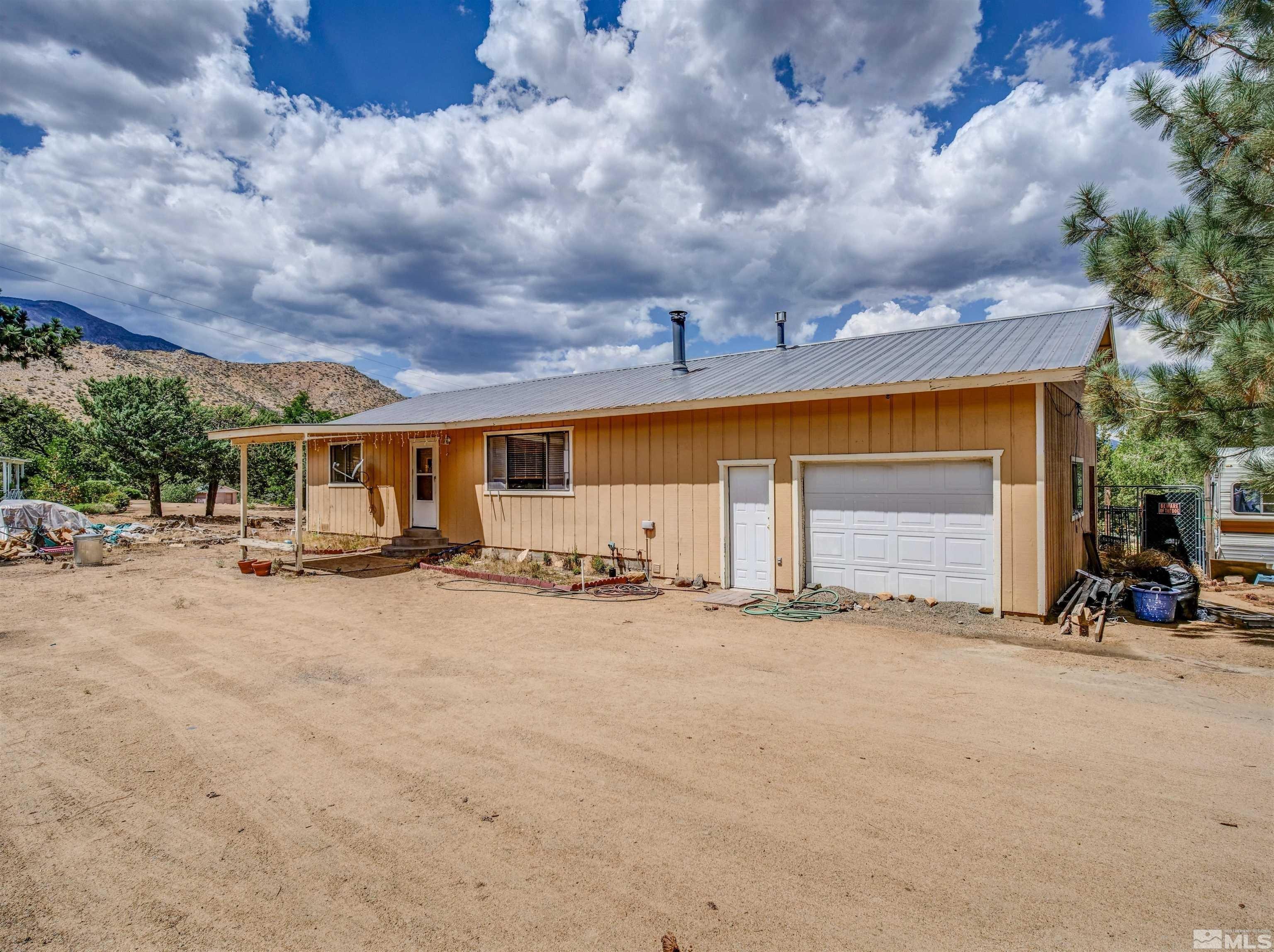 Pinenut Rd, Coleville, CA 96107