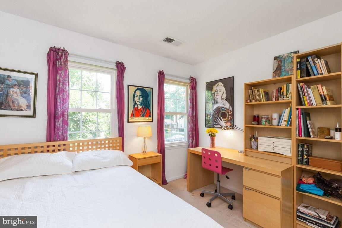 Lake Braddock Dr, Burke, VA 22015