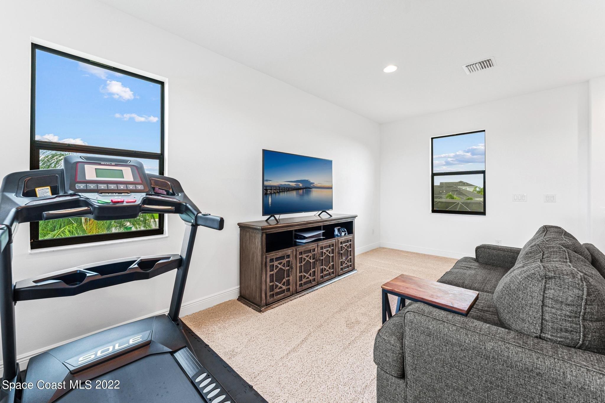 Casterton Dr, Melbourne, FL 32940