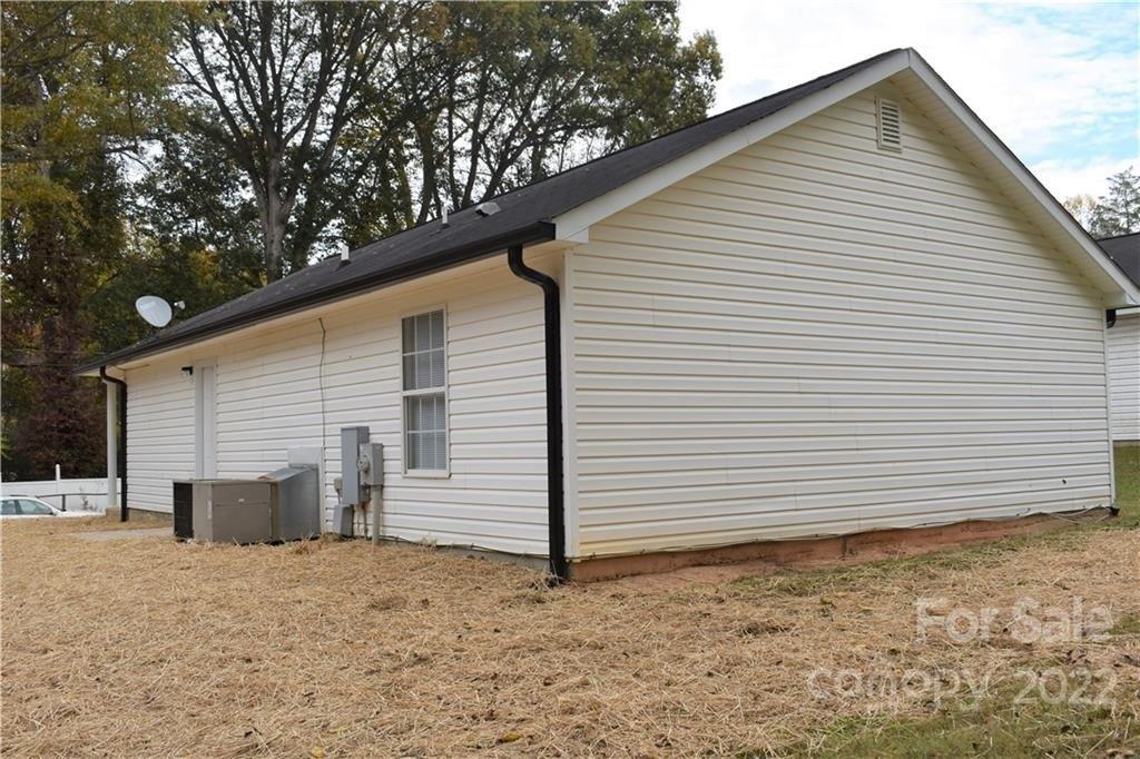James St, Gastonia, NC 28052