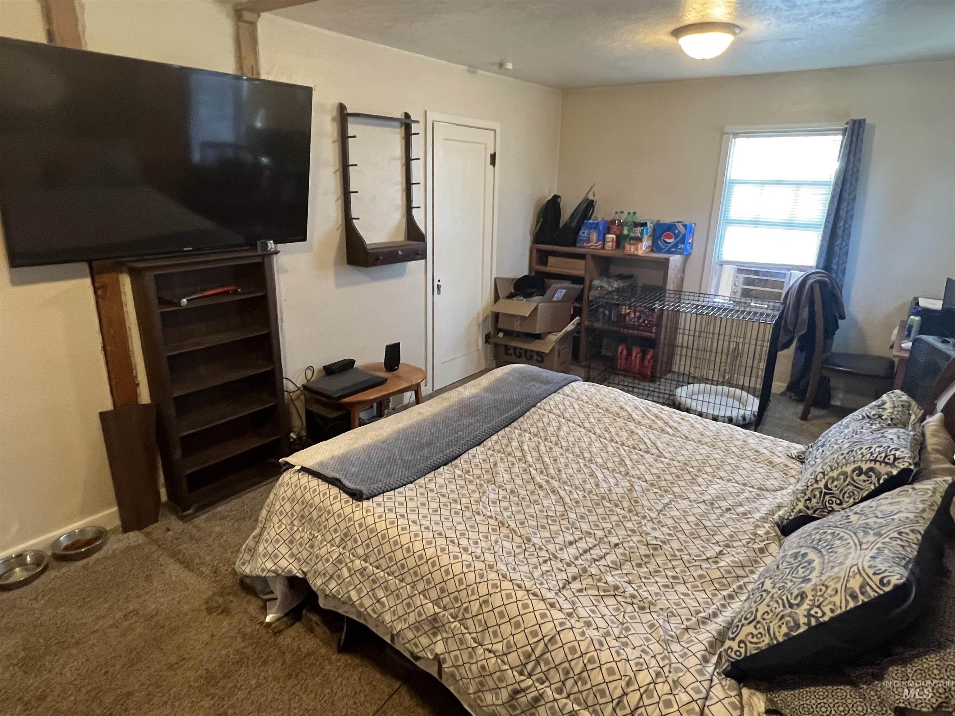 California St, Gooding, ID 83330