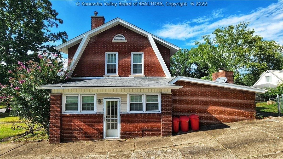 Montrose Dr, South Charleston, WV 25303