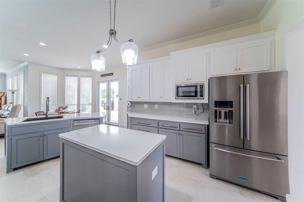 Village Trl, Keller, TX 76248