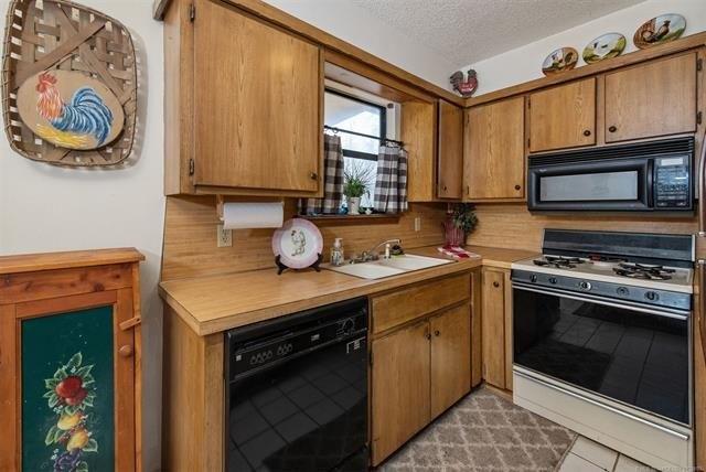 S Eufaula Ave, Coweta, OK 74429