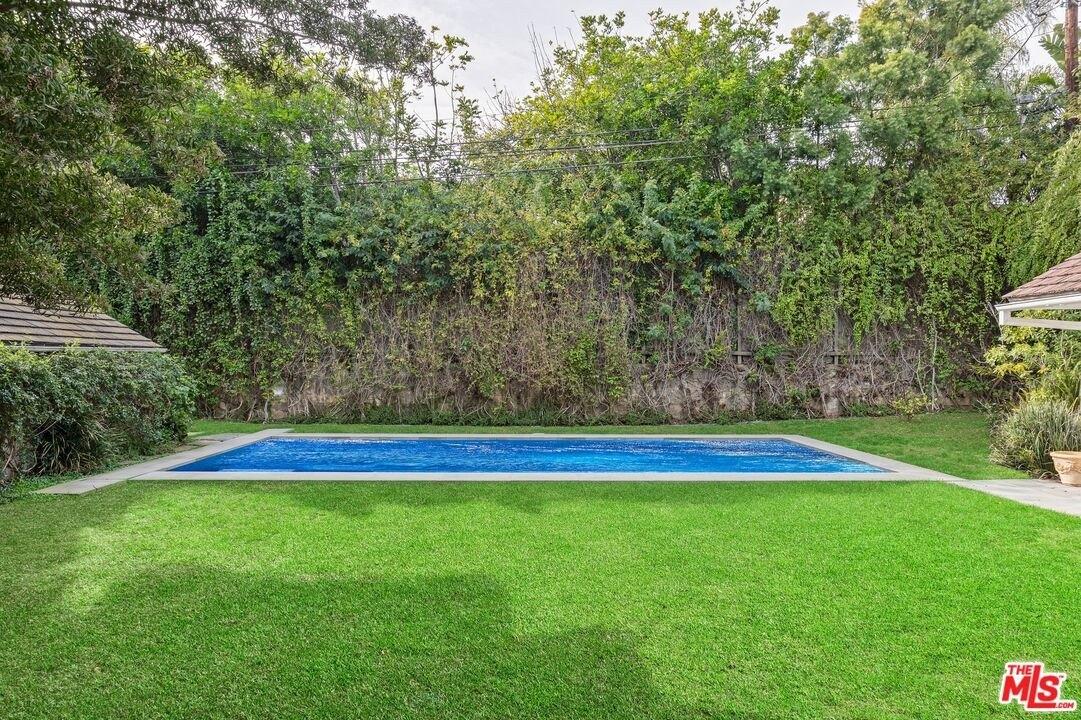 N Cliffwood Ave, Los Angeles, CA 90049