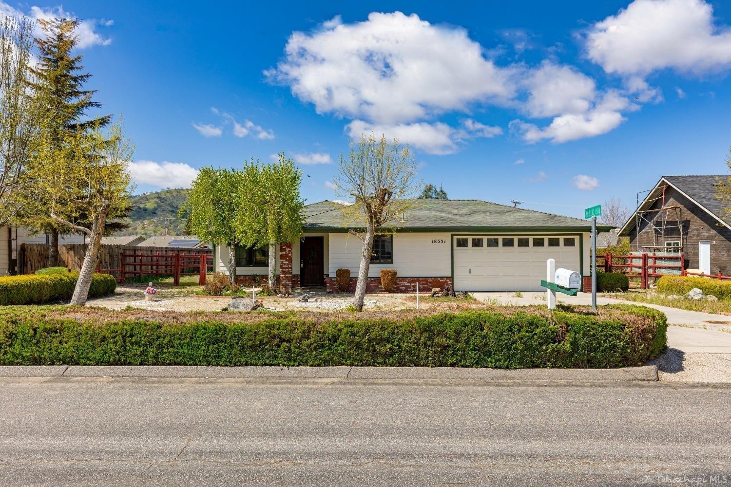 Wrangler Way, Tehachapi, CA 93561