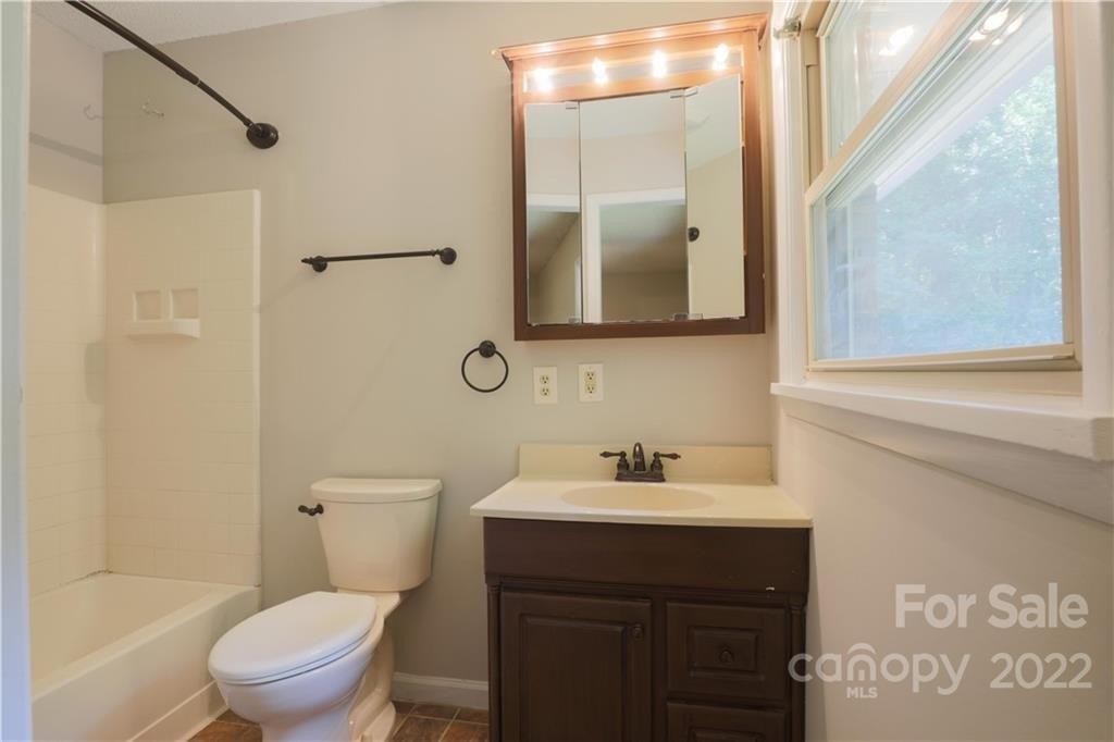 Mimosa Rd, Statesville, NC 28677